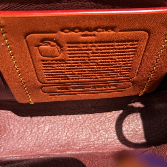 🍒Rare 1941 red Mini Saddle 17 with studded strap?! 🍒 - Picture 7 of 9